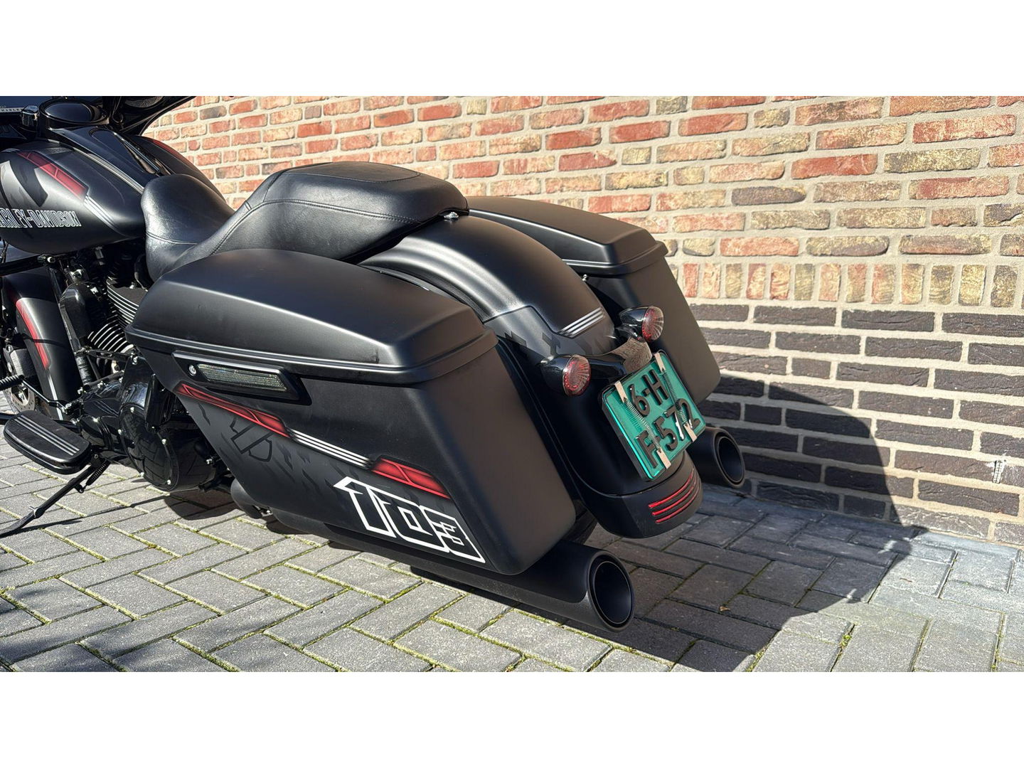 Harley Davidson 103 FLHXS Street Glide Special streetglide