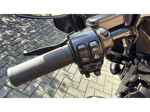 Harley Davidson 103 FLHXS Street Glide Special streetglide