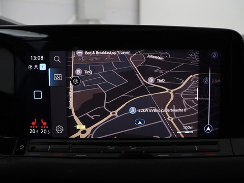 Volkswagen Golf 1.4 eHybrid GTE | SOH 93% | Panoramadak | Stoelverwarming | Adaptive cruise | Carplay | Sfeerverlichting | Keyless | 18'' | Navigatie | Sportstoelen | Parkeerhulp | PHEV | Plug In