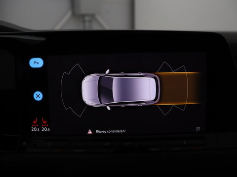 Volkswagen Golf 1.4 eHybrid GTE | SOH 93% | Panoramadak | Stoelverwarming | Adaptive cruise | Carplay | Sfeerverlichting | Keyless | 18'' | Navigatie | Sportstoelen | Parkeerhulp | PHEV | Plug In