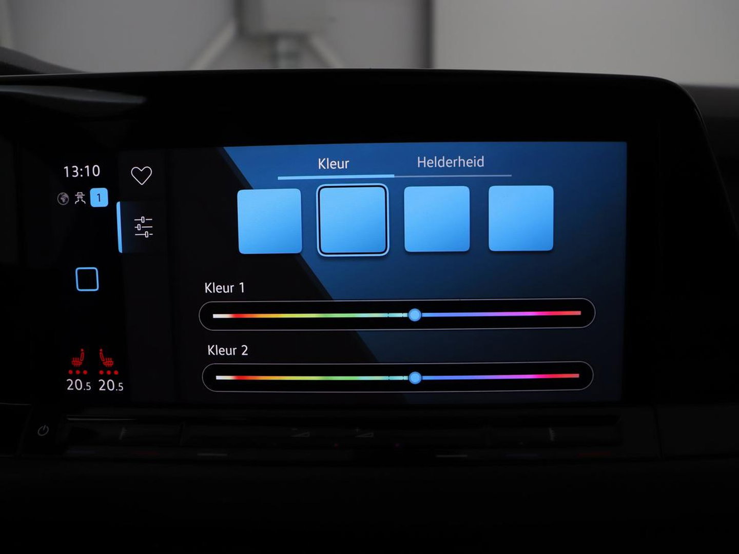 Volkswagen Golf 1.4 eHybrid GTE | SOH 93% | Panoramadak | Stoelverwarming | Adaptive cruise | Carplay | Sfeerverlichting | Keyless | 18'' | Navigatie | Sportstoelen | Parkeerhulp | PHEV | Plug In