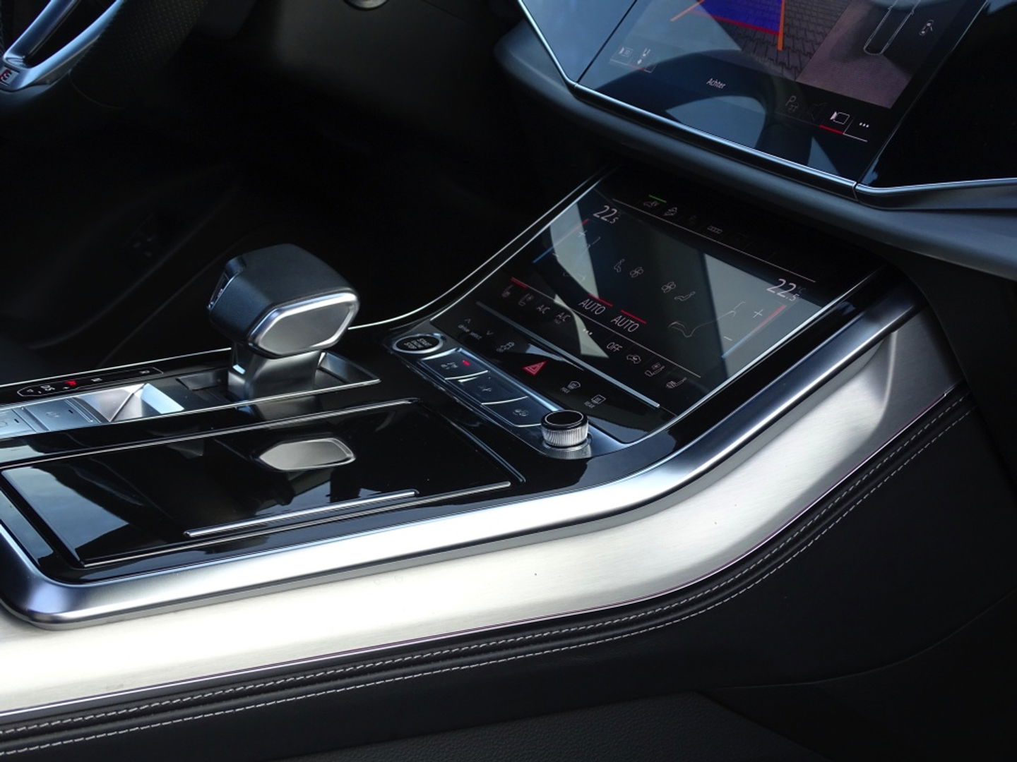 Audi Q8 60 TFSIe 462PK Quattro / Audi Exclusive / Nardo grey / 360° / 20