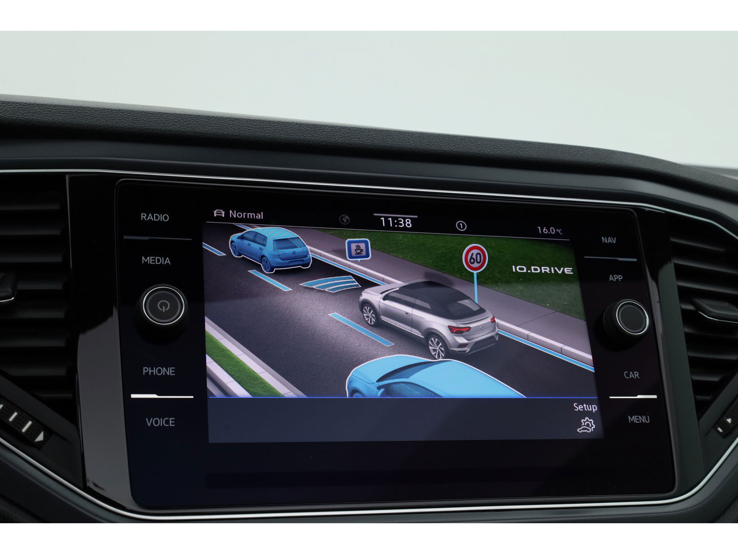 Volkswagen T-Roc Cabrio 1.5 TSI R-Line DSG Black Style | Digi. Dashboard | Stoelverw. | 18'' | PDC | Adapt. Cruise | Navi + CarPlay | Dodehoekdet.