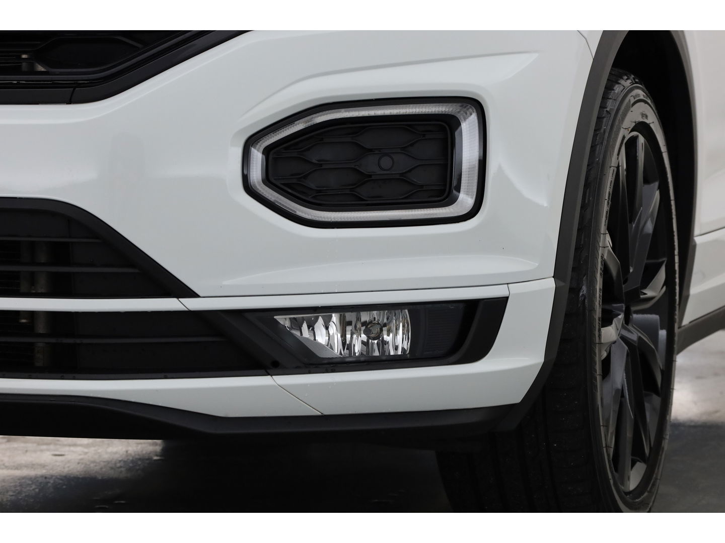 Volkswagen T-Roc Cabrio 1.5 TSI R-Line DSG Black Style | Digi. Dashboard | Stoelverw. | 18'' | PDC | Adapt. Cruise | Navi + CarPlay | Dodehoekdet.