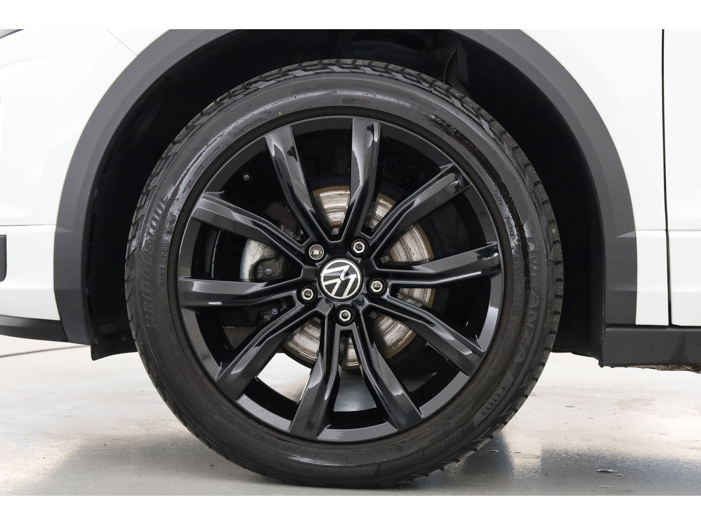 Volkswagen T-Roc Cabrio 1.5 TSI R-Line DSG Black Style | Digi. Dashboard | Stoelverw. | 18'' | PDC | Adapt. Cruise | Navi + CarPlay | Dodehoekdet.