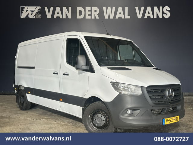 Mercedes-Benz Sprinter - 314 CDI 143pk L2H1 Euro6 Airco | Camera | Apple Carplay | Leder | Cruisecontrol | Trekhaak Android Auto, Stoelverwarming, Bijrijdersbank