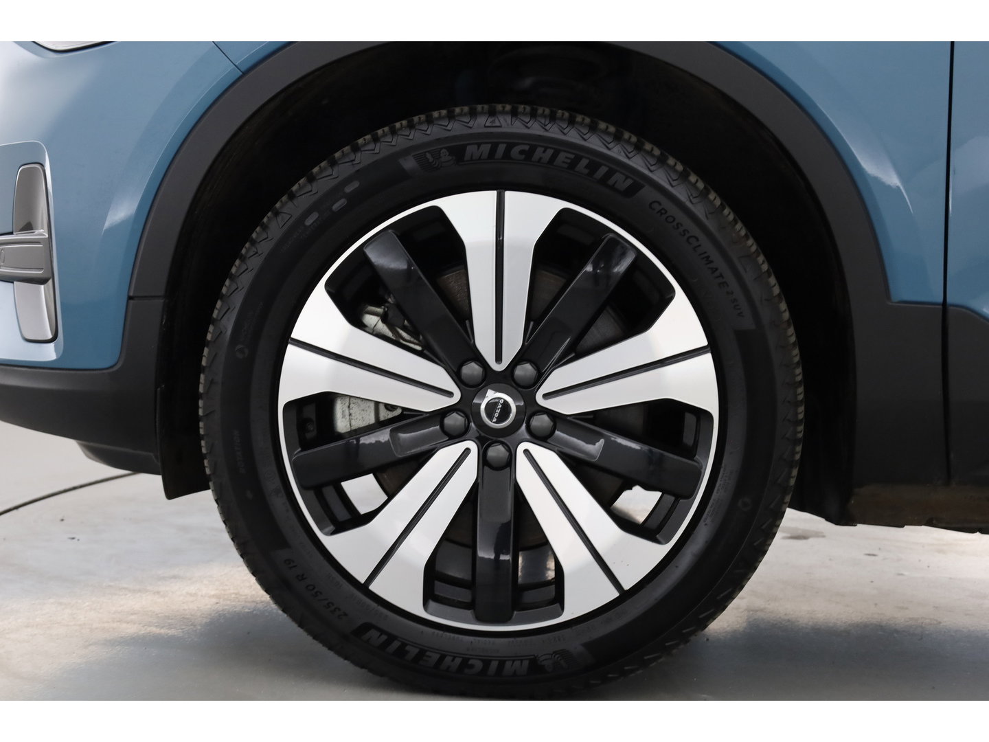 Volvo XC40 Recharge Core | Google Info. | Stoel- Stuurverw. | Camera | Cruise ctrl. | PDC | 19'' |