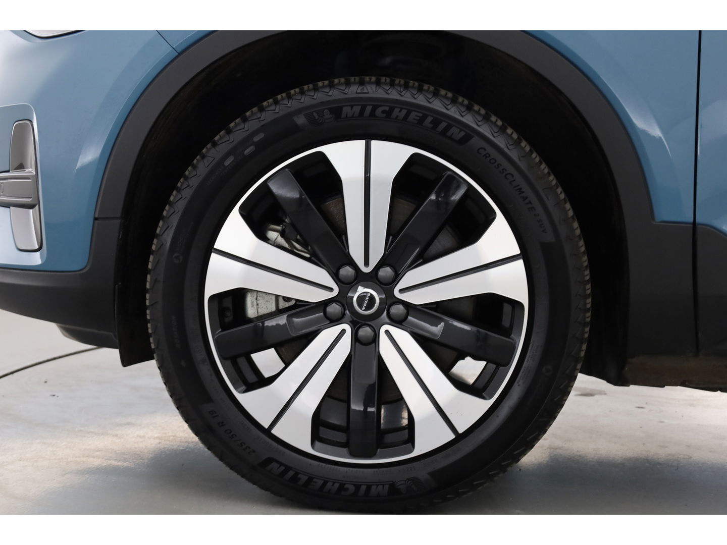 Volvo XC40 Recharge Core | Google Info. | Stoel- Stuurverw. | Camera | Cruise ctrl. | PDC | 19'' |