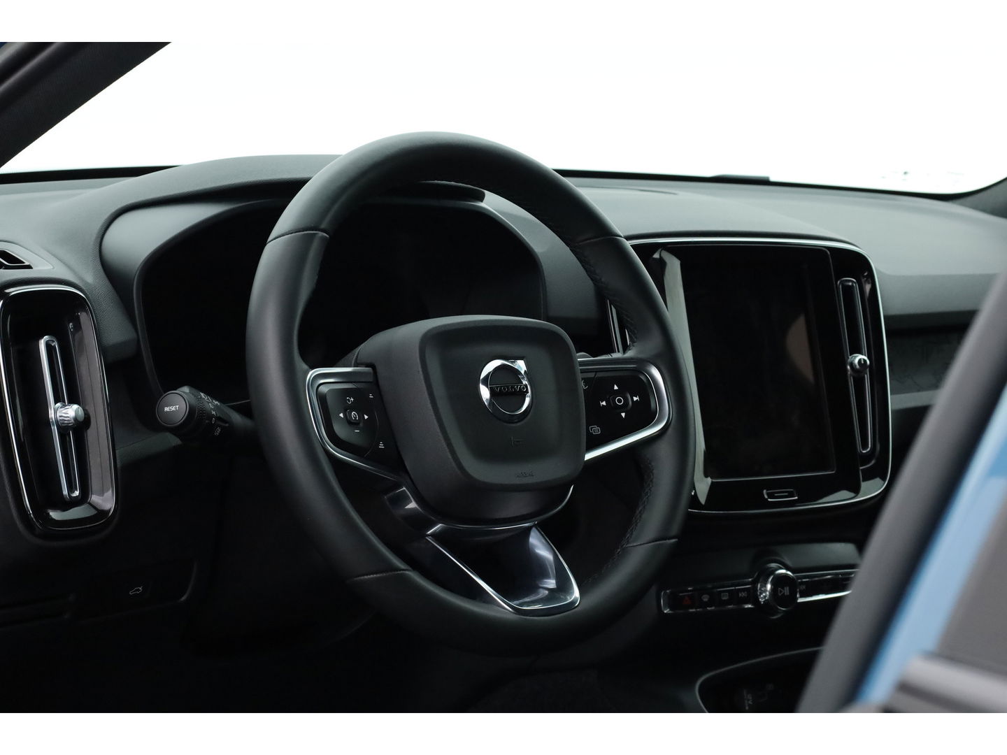 Volvo XC40 Recharge Core | Google Info. | Stoel- Stuurverw. | Camera | Cruise ctrl. | PDC | 19'' |