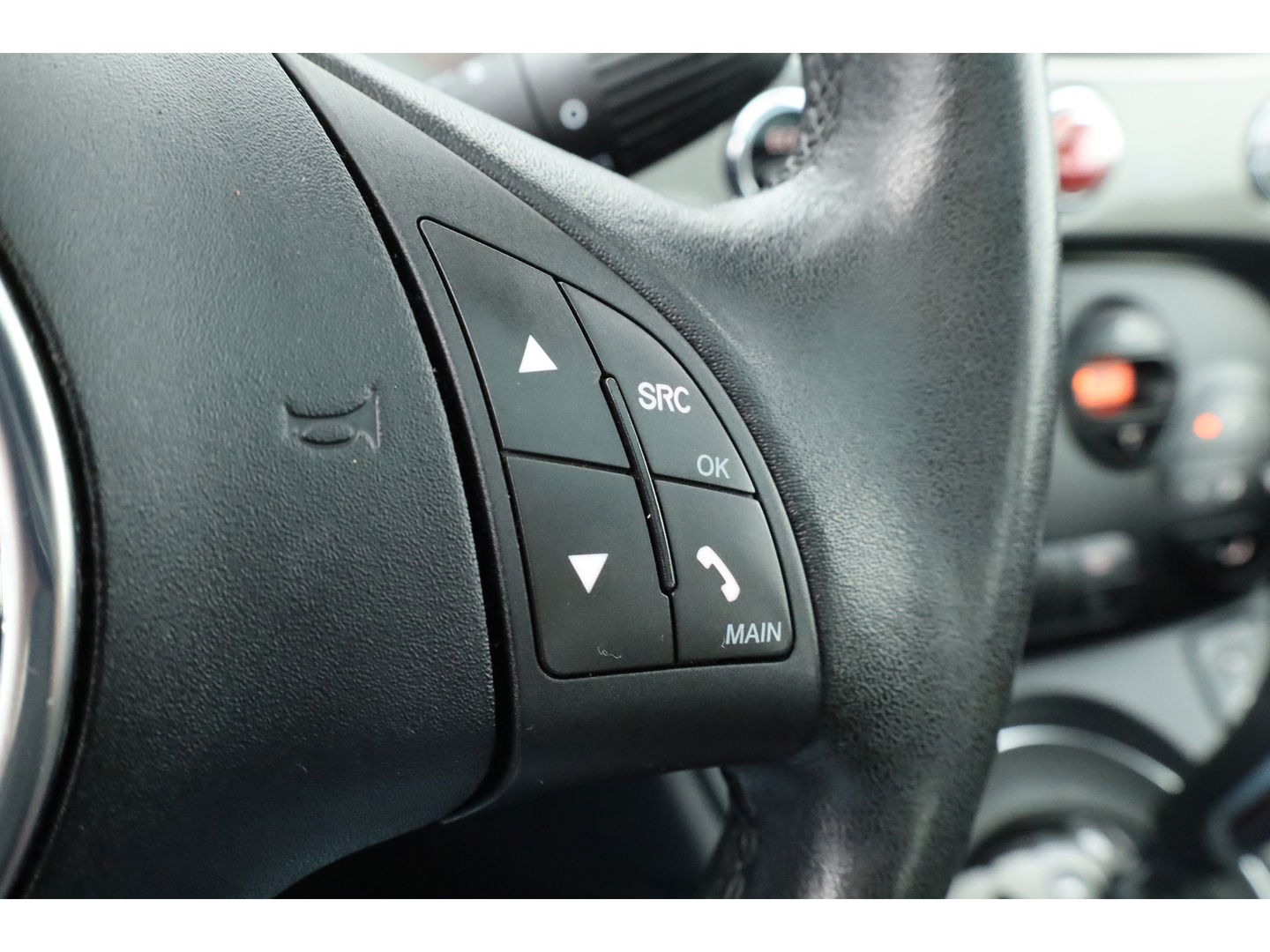 Fiat 500 0.9 TwinAir Turbo Cult | Automaat | Pano | PDC A | Clima | Bi-xenon | Interscope Audio | All season