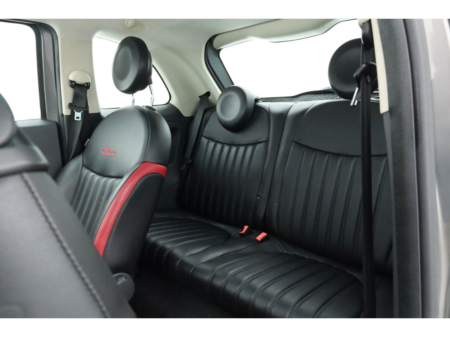 Fiat 500 0.9 TwinAir Turbo Cult | Automaat | Pano | PDC A | Clima | Bi-xenon | Interscope Audio | All season