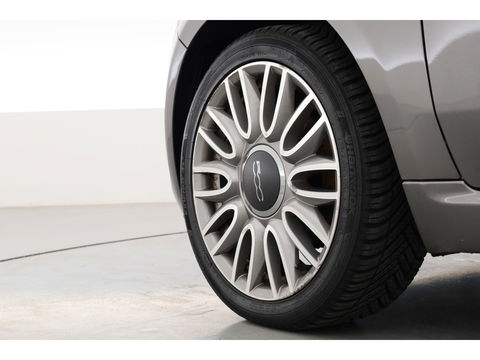 Fiat 500 0.9 TwinAir Turbo Cult | Automaat | Pano | PDC A | Clima | Bi-xenon | Interscope Audio | All season