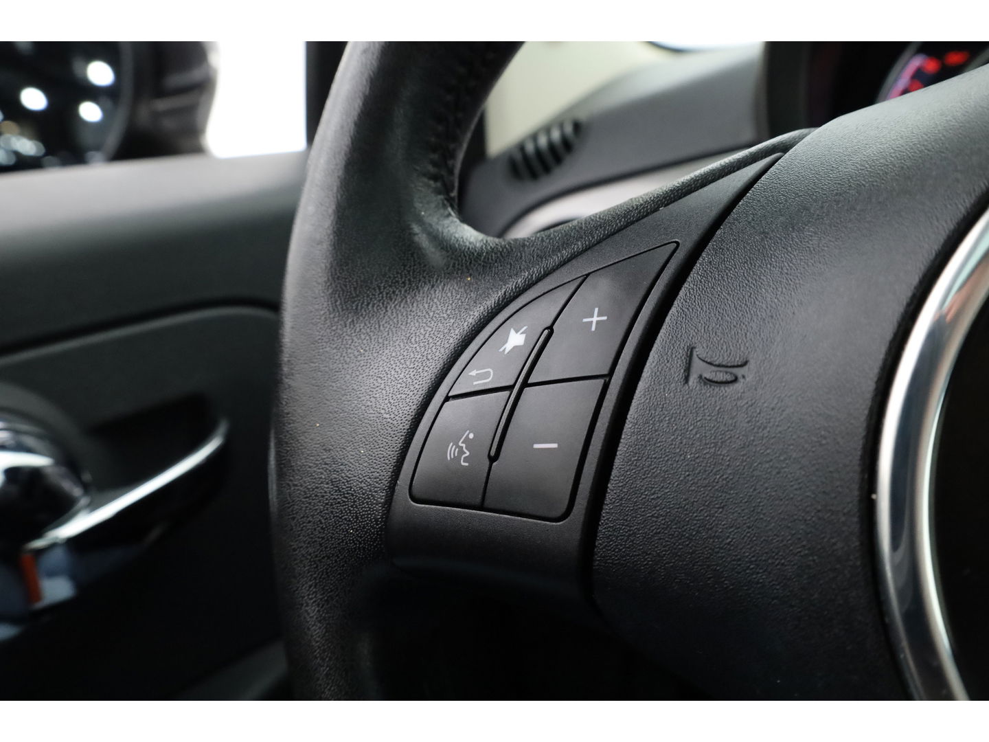 Fiat 500 0.9 TwinAir Turbo Cult | Automaat | Pano | PDC A | Clima | Bi-xenon | Interscope Audio | All season