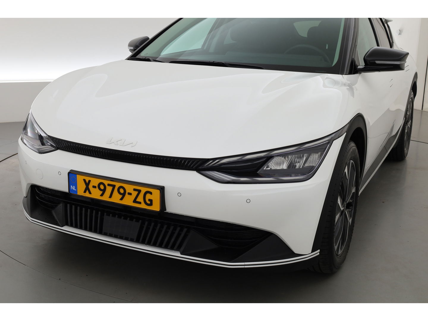 Kia Ev6 Light Edition 58 kWh | SOH 97% | Navi | Stoel- Stuurverw. | Adapt. Cruise | Camera | Apple CarPlay