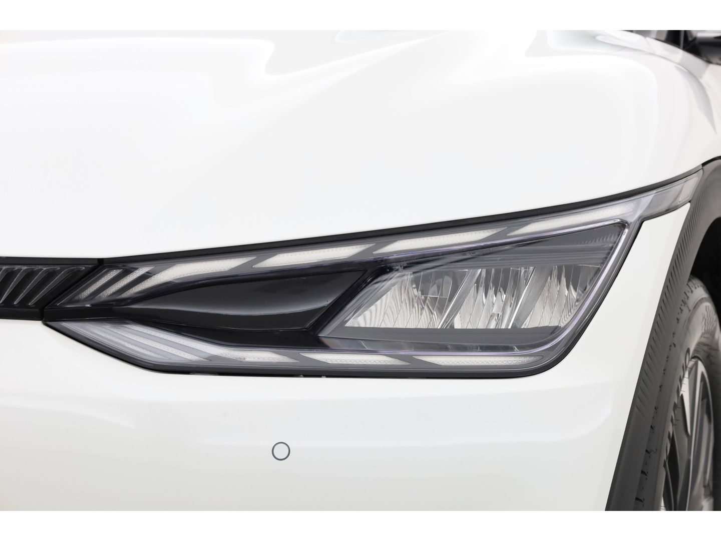 Kia Ev6 Light Edition 58 kWh | SOH 97% | Navi | Stoel- Stuurverw. | Adapt. Cruise | Camera | Apple CarPlay