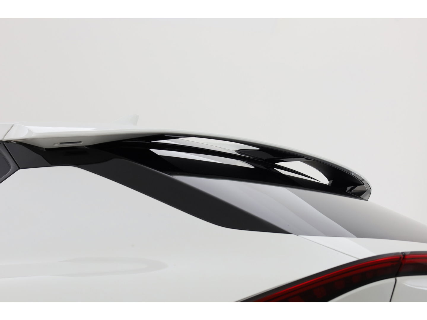 Kia Ev6 Light Edition 58 kWh | SOH 97% | Navi | Stoel- Stuurverw. | Adapt. Cruise | Camera | Apple CarPlay