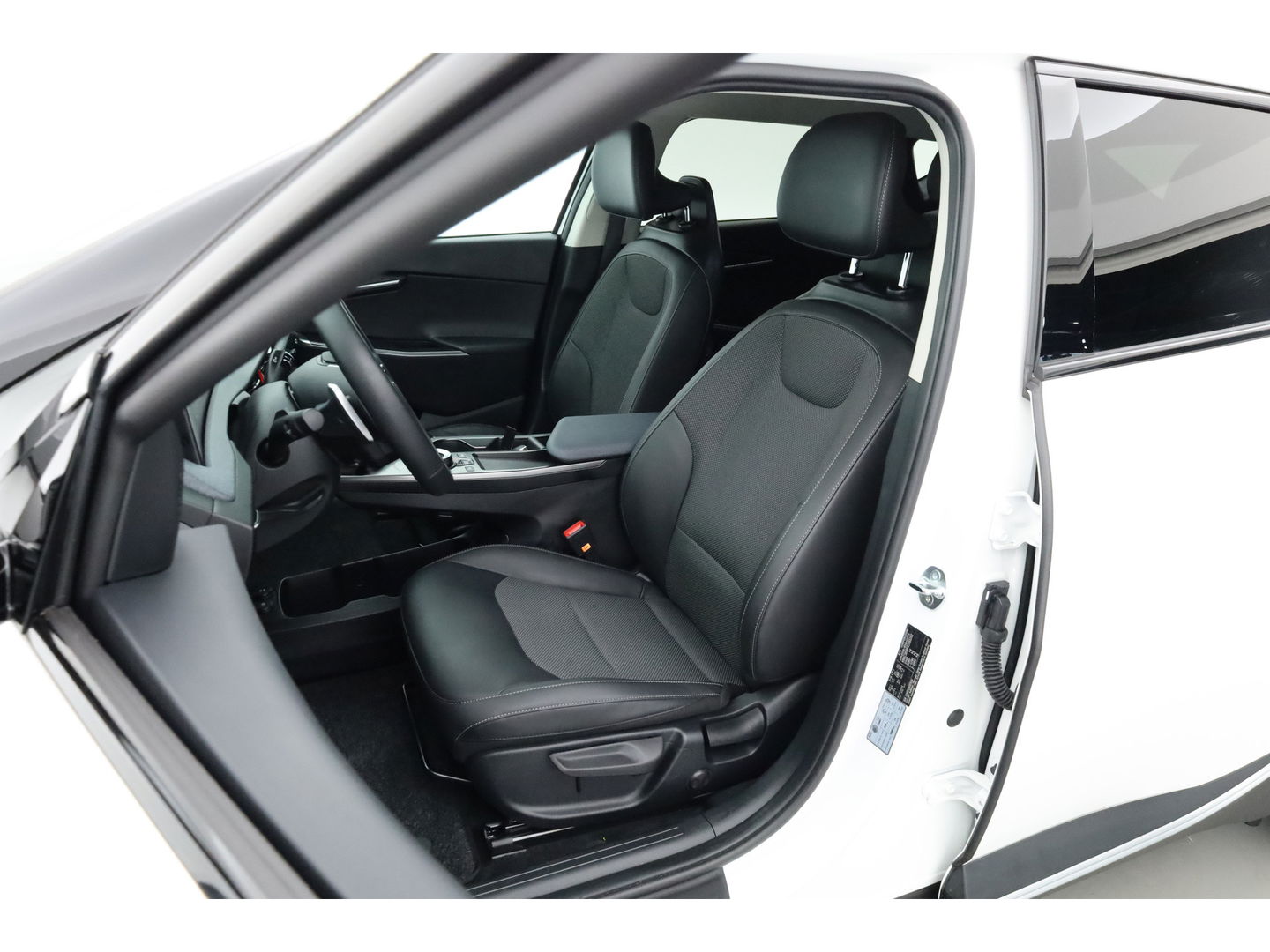 Kia Ev6 Light Edition 58 kWh | SOH 97% | Navi | Stoel- Stuurverw. | Adapt. Cruise | Camera | Apple CarPlay