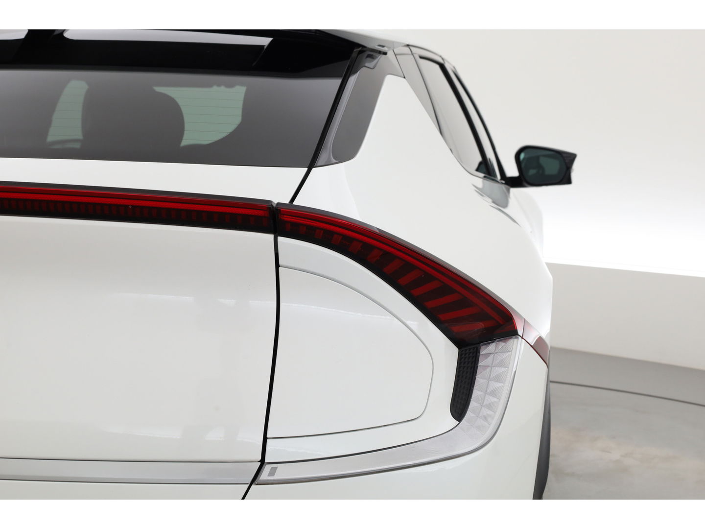 Kia Ev6 Light Edition 58 kWh | SOH 97% | Navi | Stoel- Stuurverw. | Adapt. Cruise | Camera | Apple CarPlay