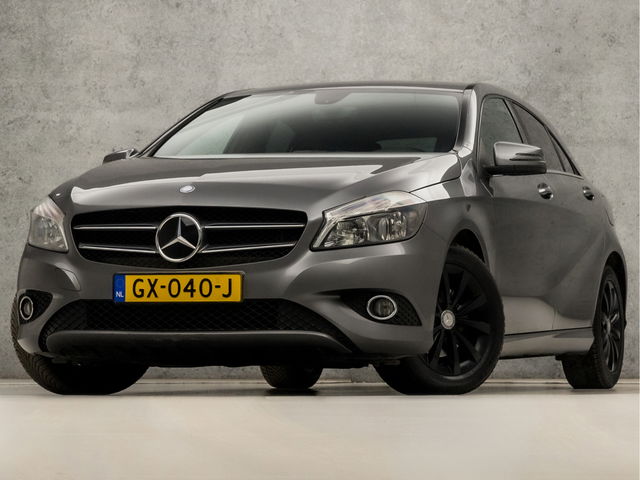 Mercedes-Benz A-Klasse - 180 Sport (NAVIGATIE, CLIMATE, SPORTSTOELEN, STOELVERWARMING, ZWART HEMEL, BLUETOOTH, NIEUWE APK, NIEUWSTAAT)