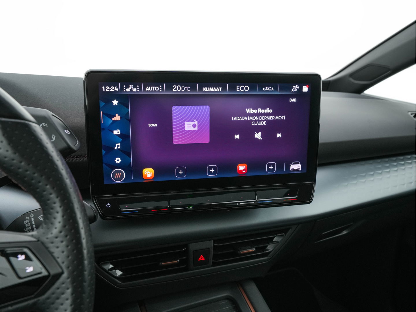 CUPRA Born Adrenaline One 62 kWh [ 3-Fase ] {SOH-92%} (INCL-BTW) *PANO | ADAPTIVE-CRUISE | FULL-LED | MICROFIBRE | TOPVIEW | BLIND-SPOT | KEYLESS | NAVI-FULLMAP | KEYLESS | AMBIENT-LIGHT | DIGI-COCKPIT | MASSAGE | CARPLAY | SPORT-SEATS | 19"ALU*