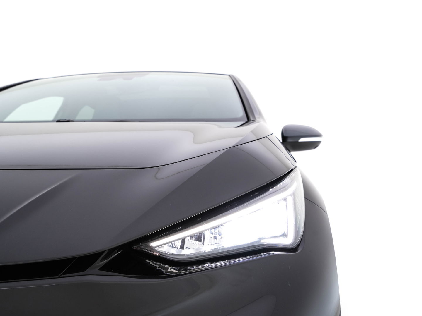 CUPRA Born Adrenaline One 62 kWh [ 3-Fase ] {SOH-92%} (INCL-BTW) *PANO | ADAPTIVE-CRUISE | FULL-LED | MICROFIBRE | TOPVIEW | BLIND-SPOT | KEYLESS | NAVI-FULLMAP | KEYLESS | AMBIENT-LIGHT | DIGI-COCKPIT | MASSAGE | CARPLAY | SPORT-SEATS | 19"ALU*