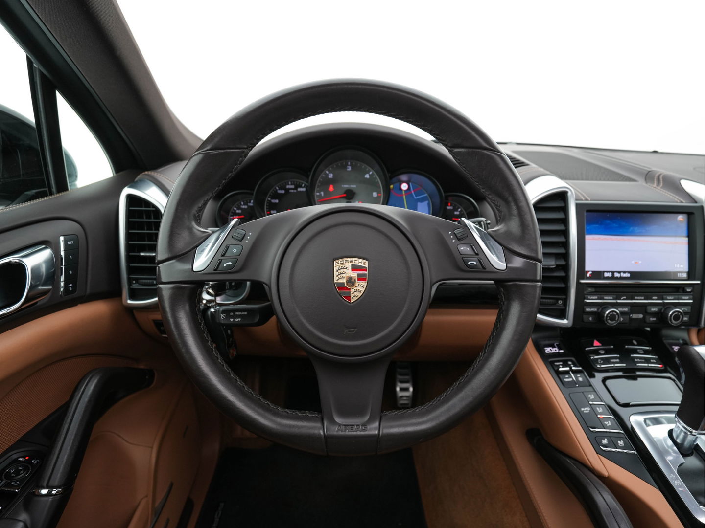 Porsche Cayenne 4.2 D S Aut. *PANO | LUXURY-LEATHER | XENON | MEMORY-PACK | BOSE-SOUND | NAVI-FULLMAP | CAMERA | AIR-SUSPENSION | HEATED-COMFORTSEATS | PRIVACY-GLASS | SHIFT-PADDLES | ECC | PDC | CRUISE | 21''ALU |