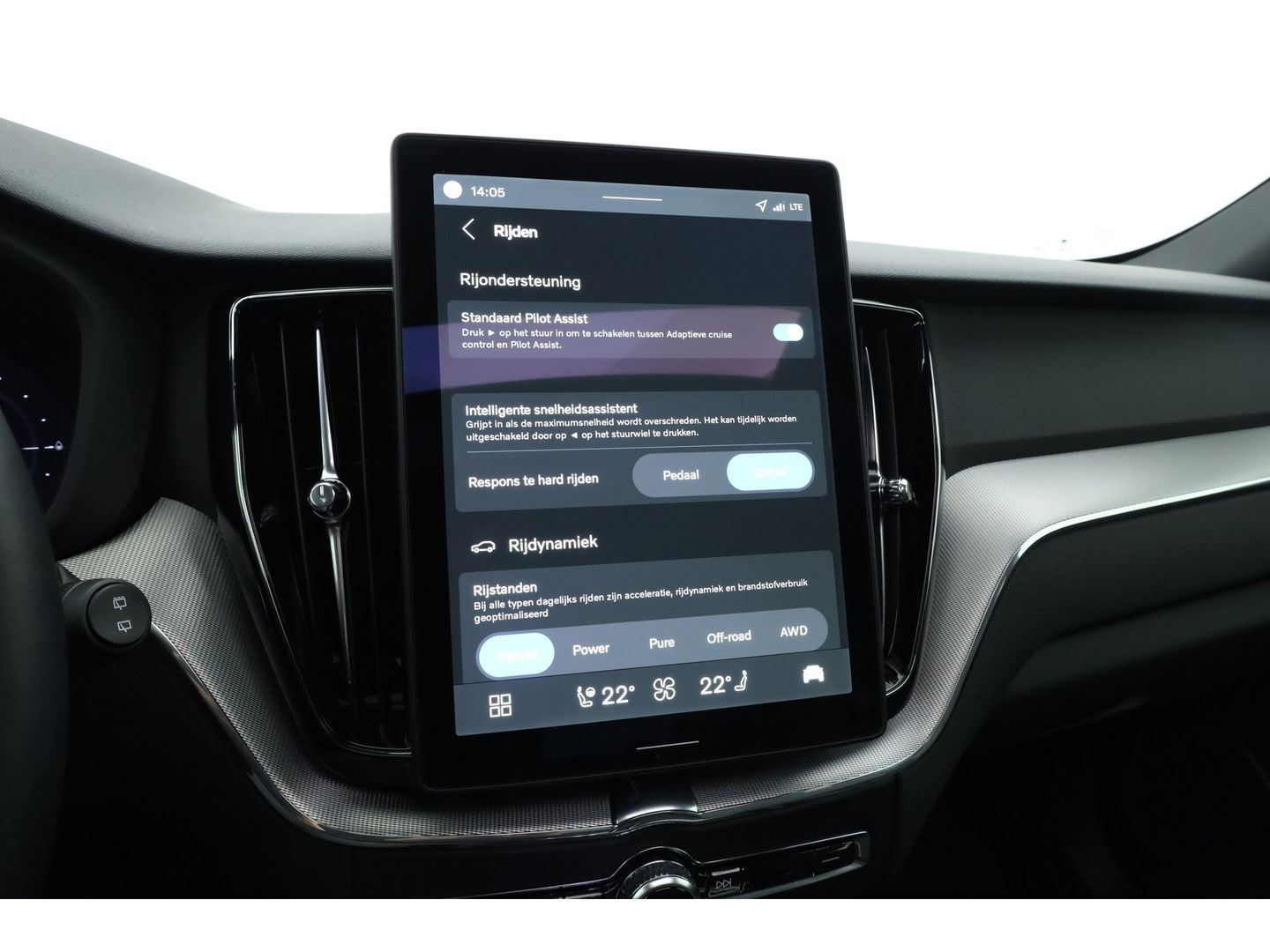 Volvo XC60 T8 Plug-in hybrid Plus Black Edition | Vapour Grey | Pano | Elek. Trekhaak | Memory | H&K Audio | HUD | 360cam