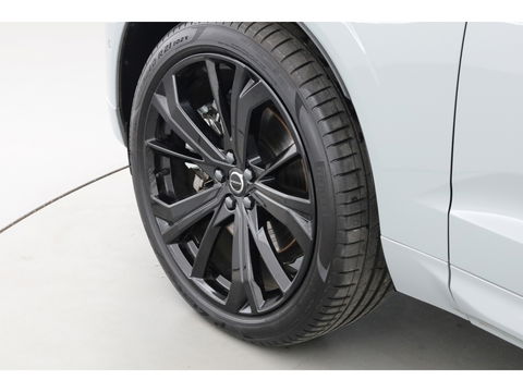 Volvo XC60 T8 Plug-in hybrid Plus Black Edition | Vapour Grey | Pano | Elek. Trekhaak | Memory | H&K Audio | HUD | 360cam