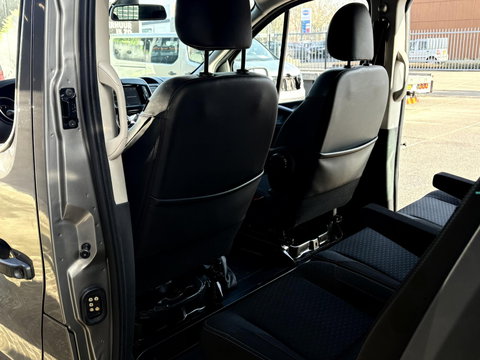 Opel Vivaro 1.6 CDTI 125pk L2H1 DC SPORT | 2x schuifdeur | Keyless | Camera | Velgen | Dubbel cabine |