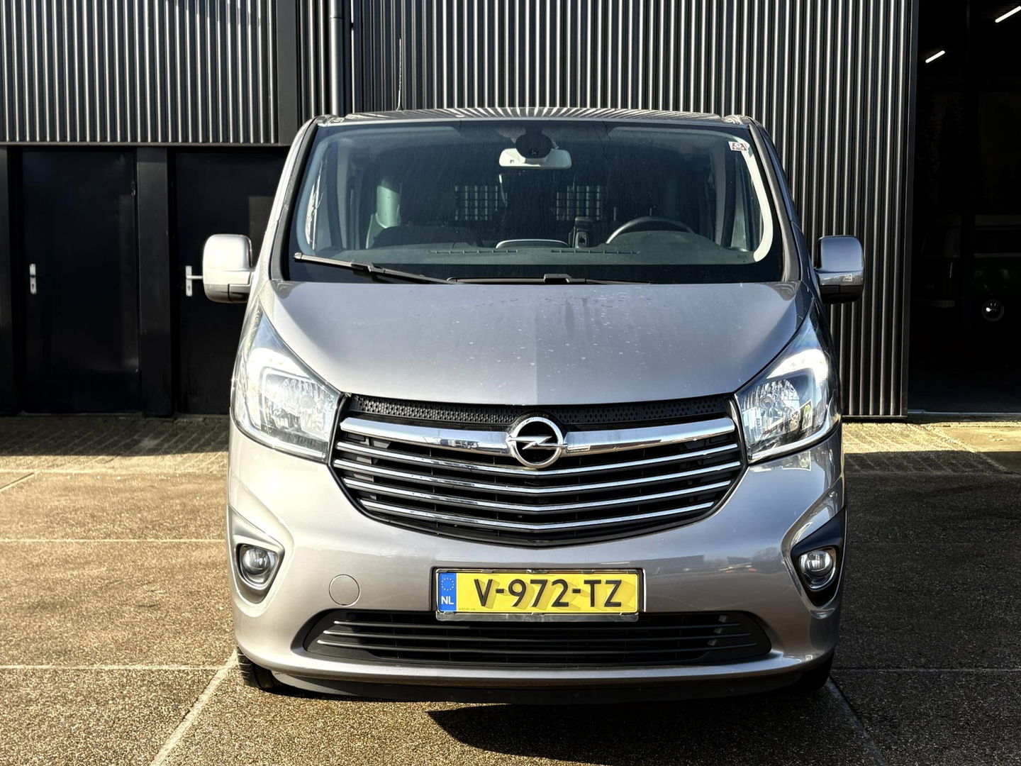Opel Vivaro 1.6 CDTI 125pk L2H1 DC SPORT | 2x schuifdeur | Keyless | Camera | Velgen | Dubbel cabine |