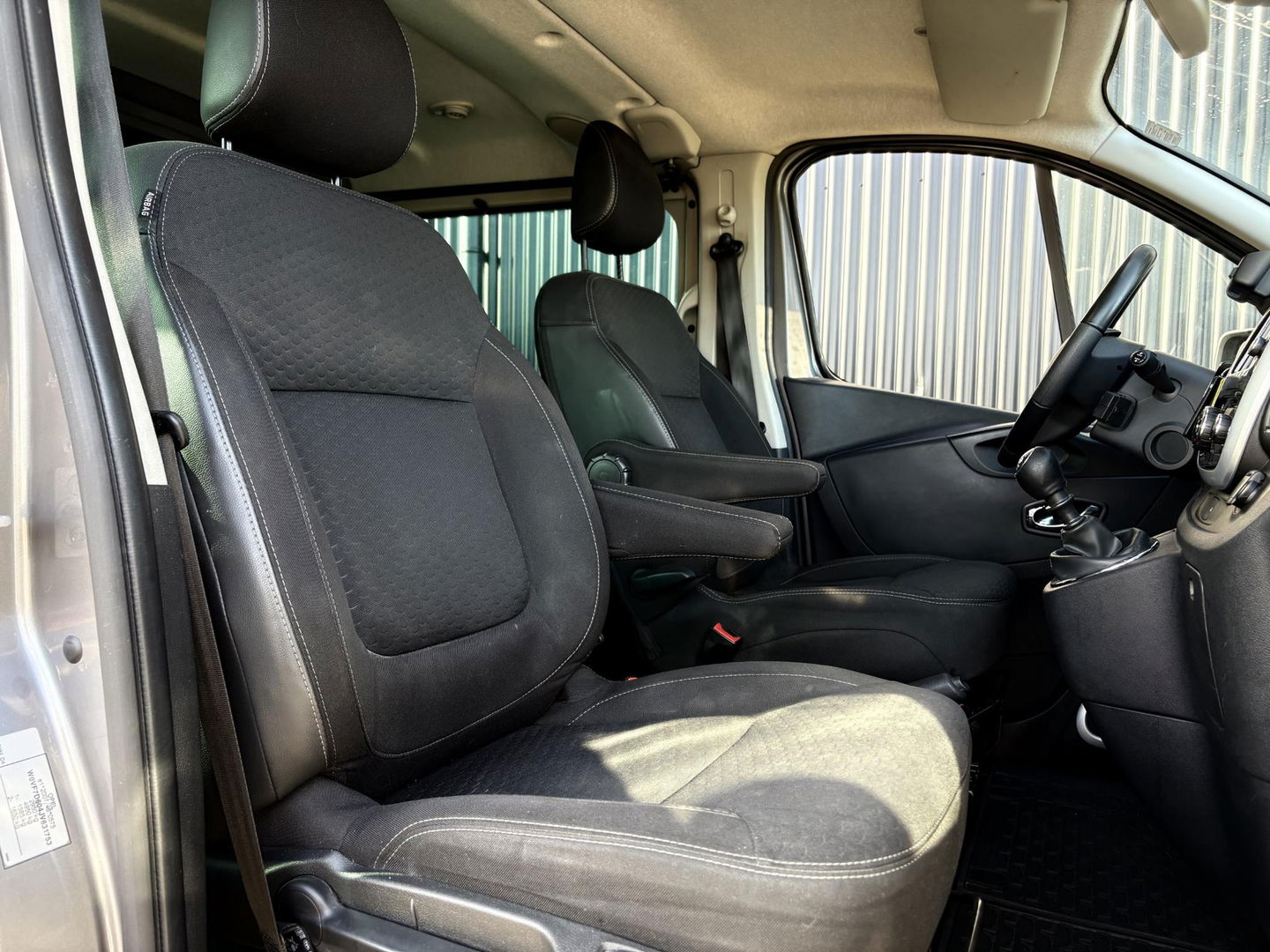 Opel Vivaro 1.6 CDTI 125pk L2H1 DC SPORT | 2x schuifdeur | Keyless | Camera | Velgen | Dubbel cabine |