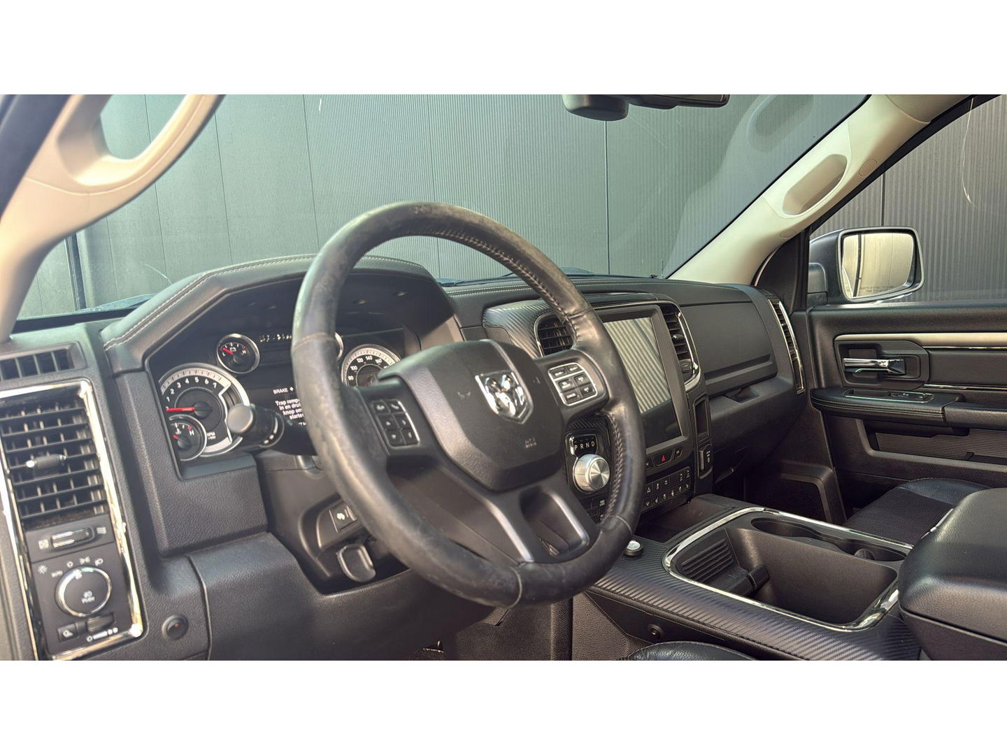 Dodge Ram 1500 5.7 V8 4x4 Crew Cab 5'7 Sport