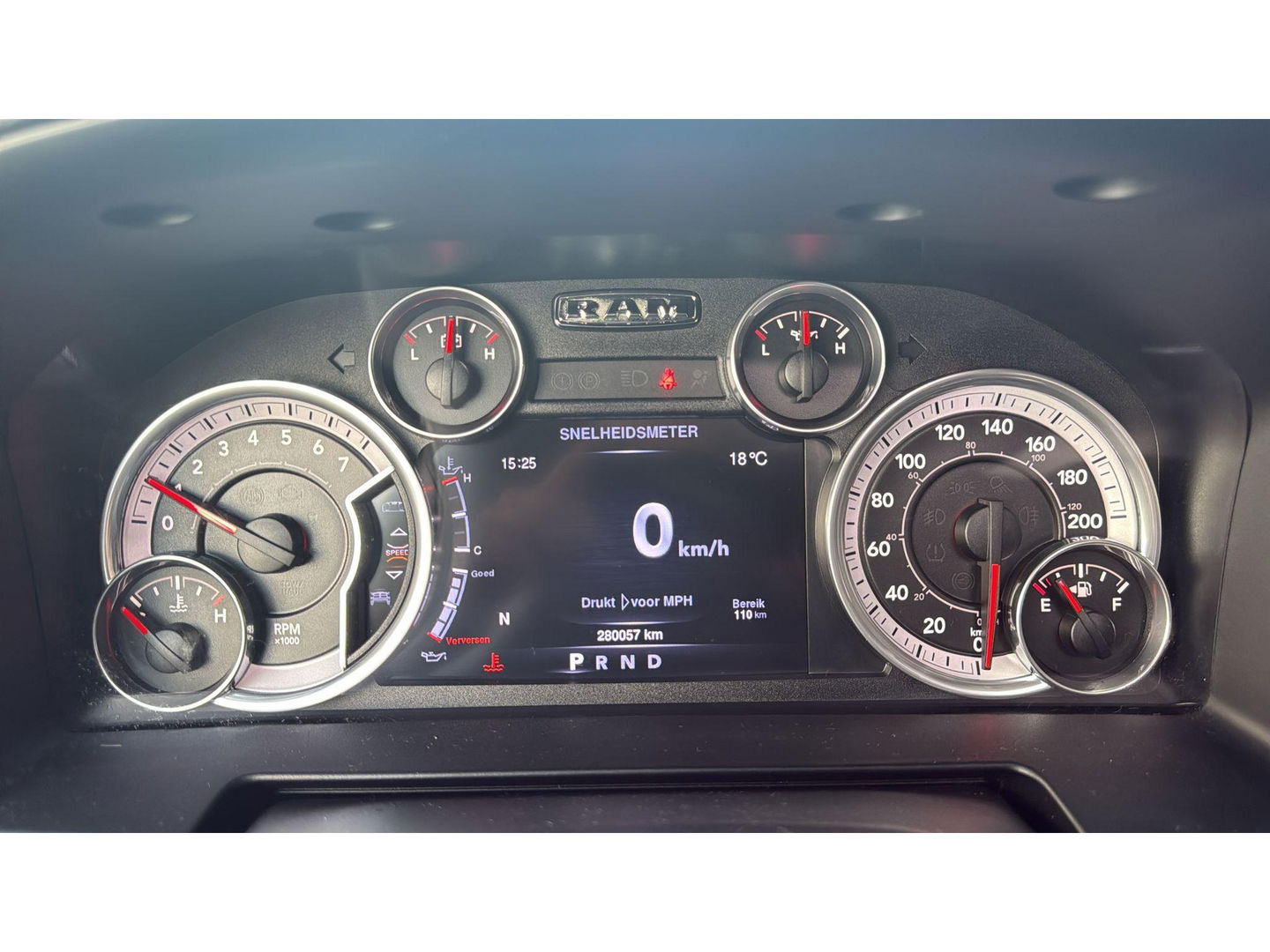 Dodge Ram 1500 5.7 V8 4x4 Crew Cab 5'7 Sport