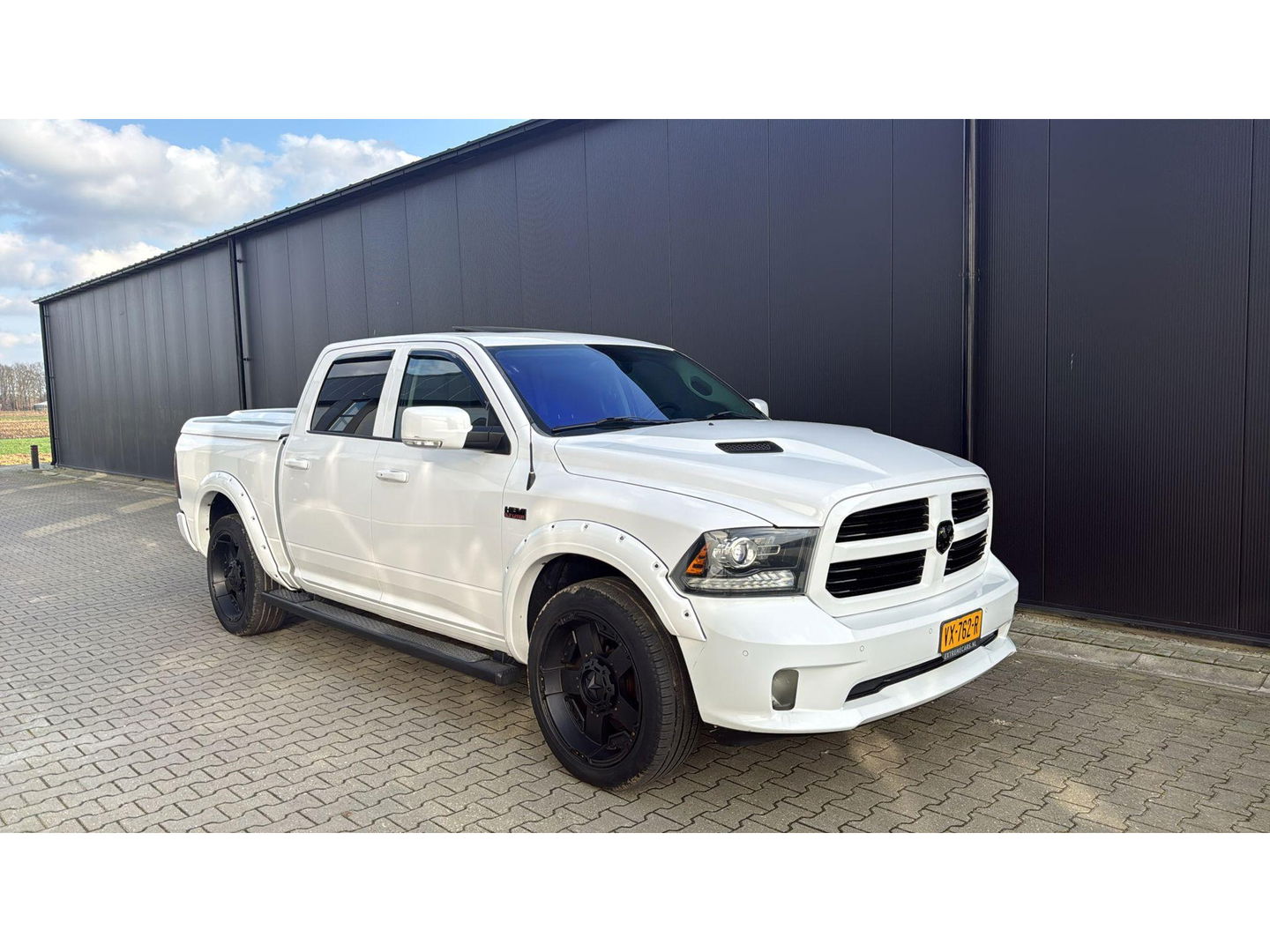 Dodge Ram 1500 5.7 V8 4x4 Crew Cab 5'7 Sport