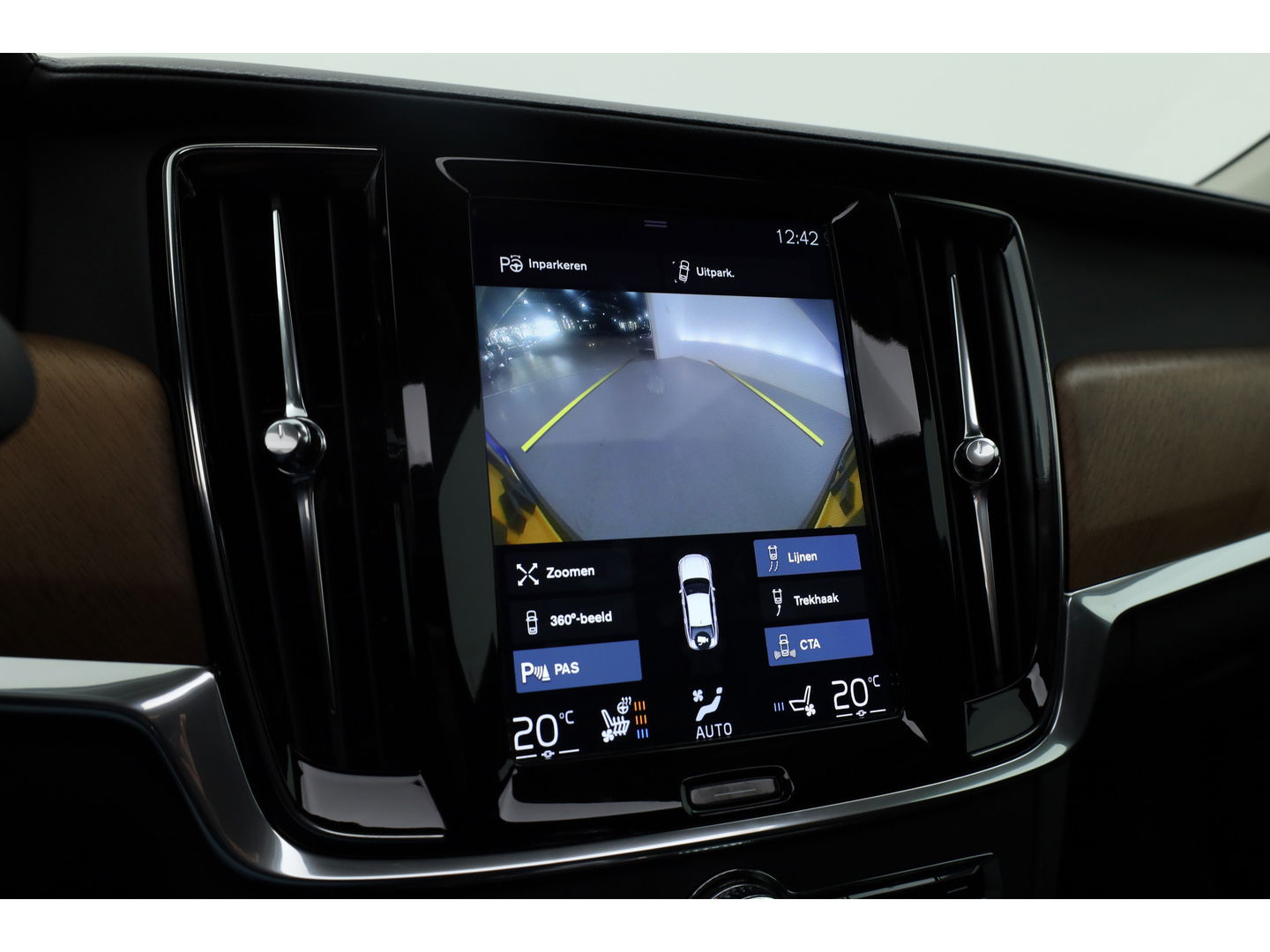 Volvo S90 2.0 T8 AWD Inscription | Polestar | Full Option | B&W audio | luchtvering | Schuifdak | massage | Trekhaak |