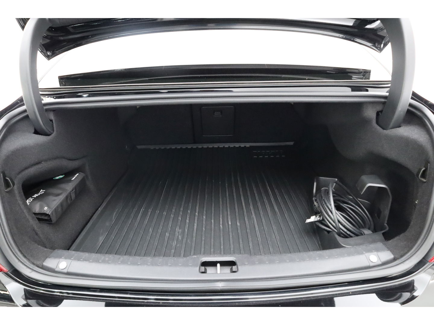 Volvo S90 2.0 T8 AWD Inscription | Polestar | Full Option | B&W audio | luchtvering | Schuifdak | massage | Trekhaak |