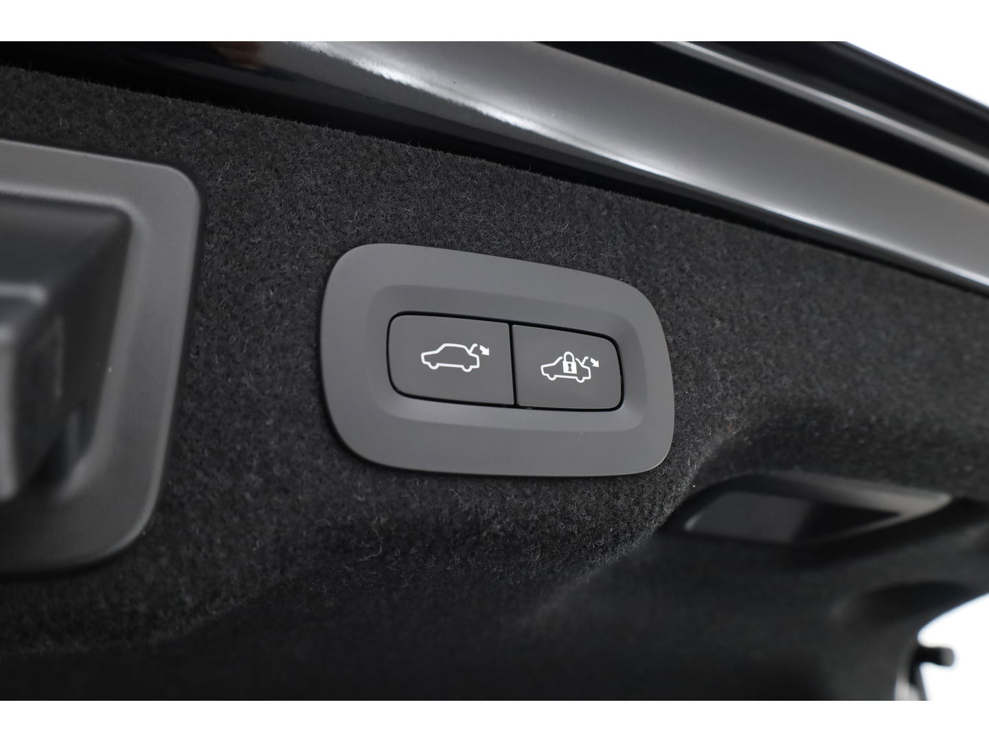 Volvo S90 2.0 T8 AWD Inscription | Polestar | Full Option | B&W audio | luchtvering | Schuifdak | massage | Trekhaak |