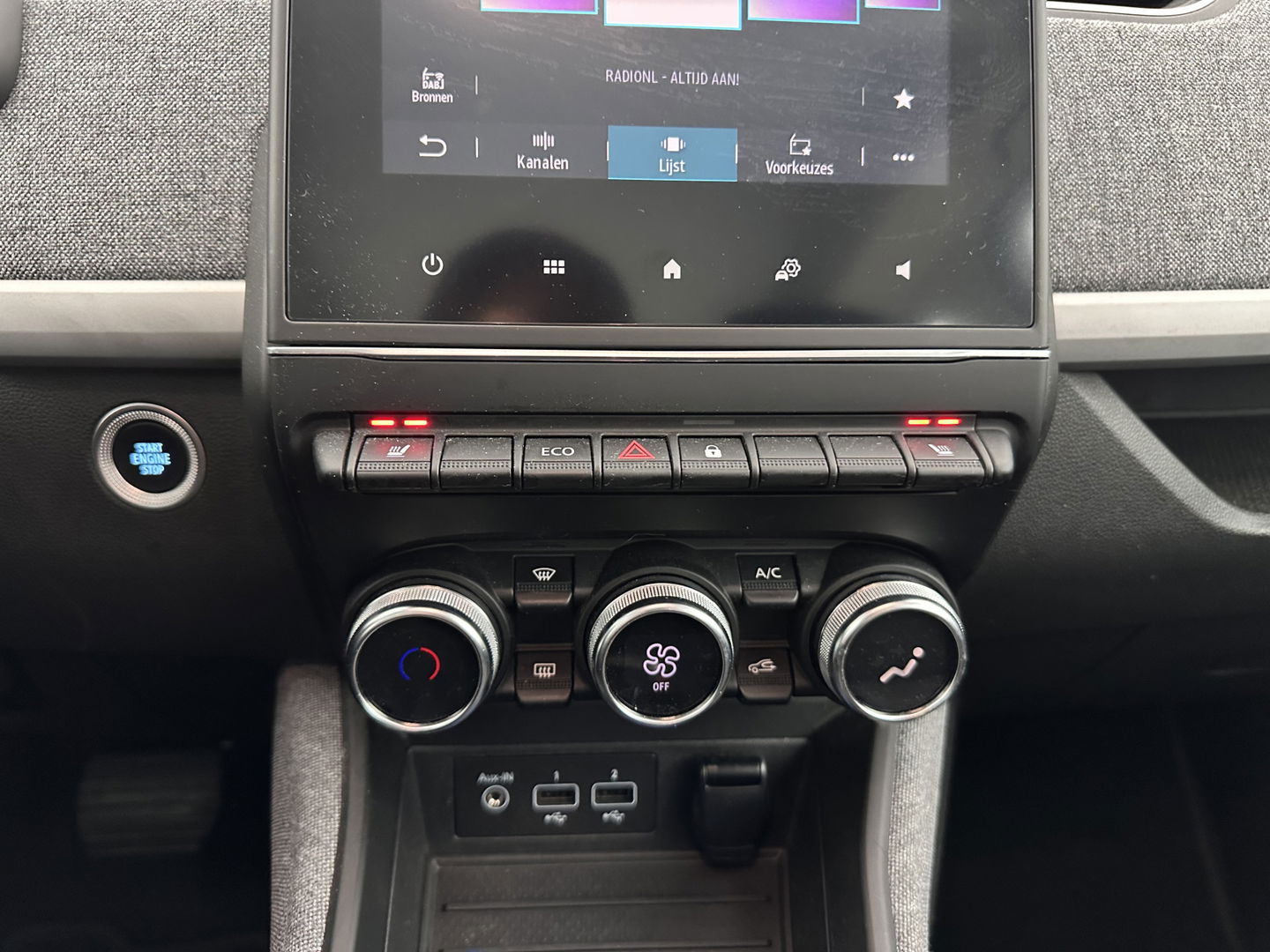Renault ZOE R110 Life 52 kWh (inclusive-Battery) [ 3-Fase ] {SOH-86%} Aut. *FULL-LED | LEATHER-FABRIC | CAMERA | NAVI-FULLMAP | DAB+ | KEYLESS | HEATED-COMFORTSEATS | LANE-ASSIST | 16''ALU*