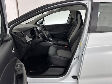 Renault ZOE R110 Life 52 kWh (inclusive-Battery) [ 3-Fase ] {SOH-86%} Aut. *FULL-LED | LEATHER-FABRIC | CAMERA | NAVI-FULLMAP | DAB+ | KEYLESS | HEATED-COMFORTSEATS | LANE-ASSIST | 16''ALU*