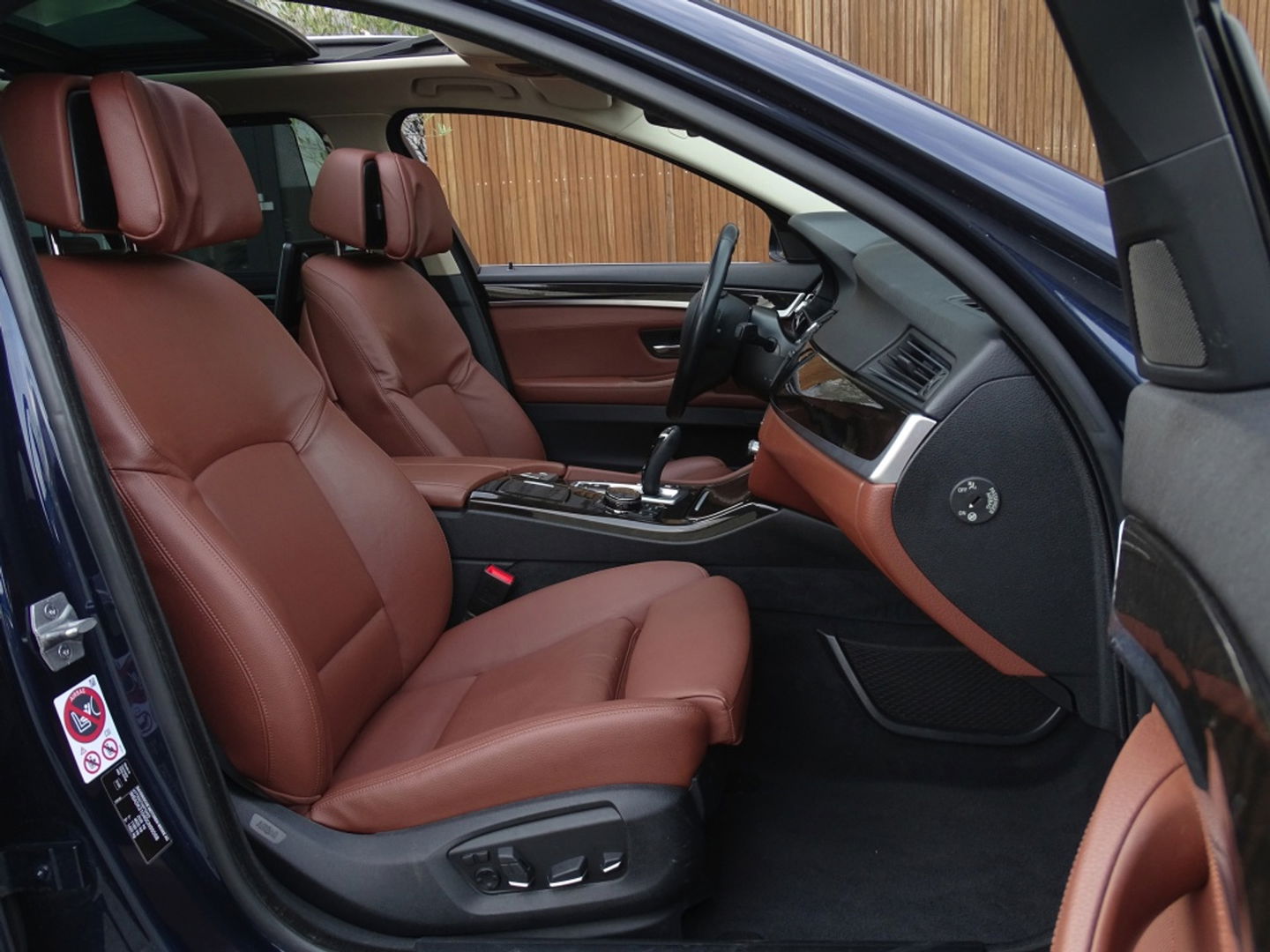 BMW 5 Serie Touring 530xd 259PK High Executive / LED