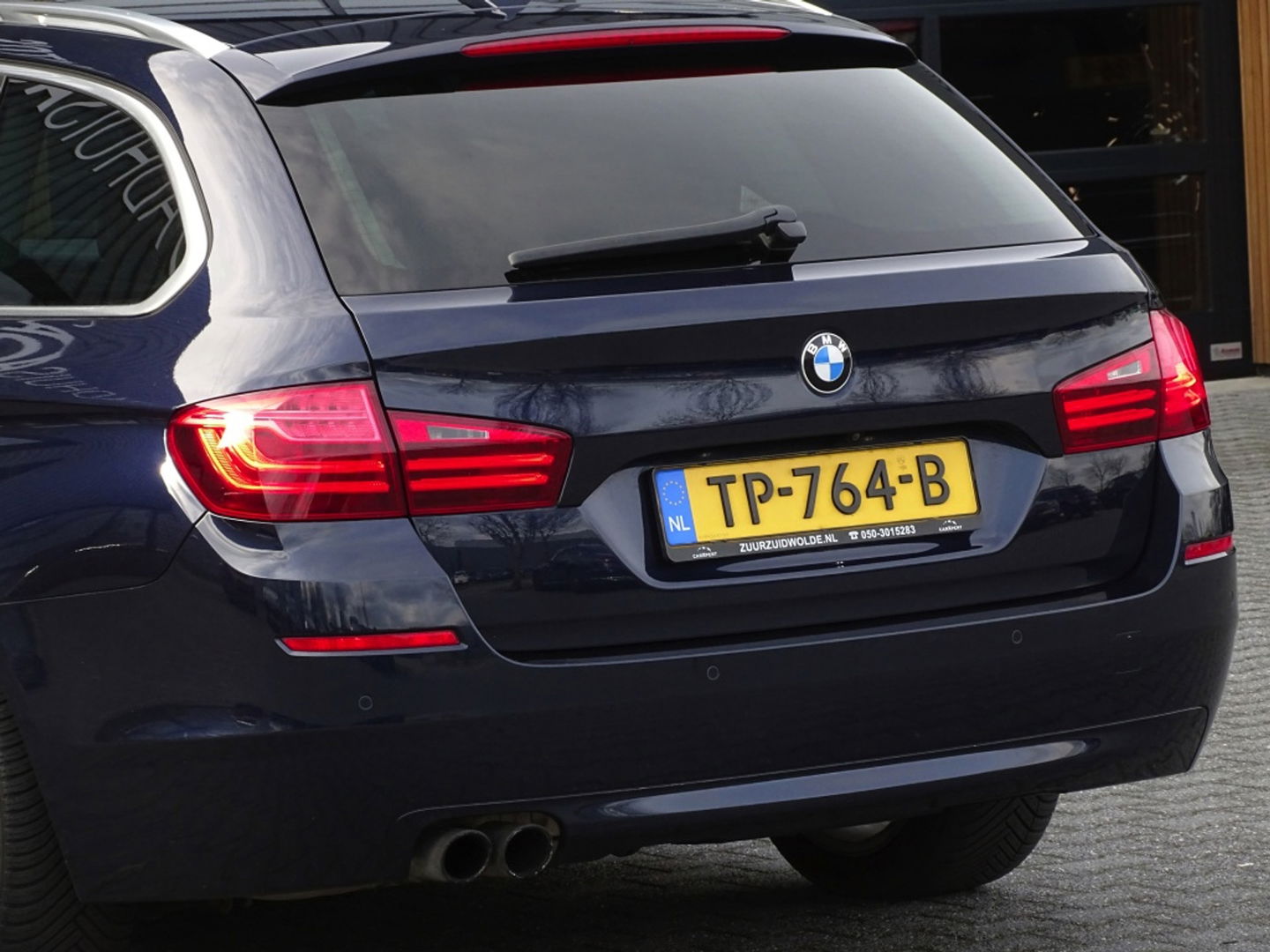 BMW 5 Serie Touring 530xd 259PK High Executive / LED