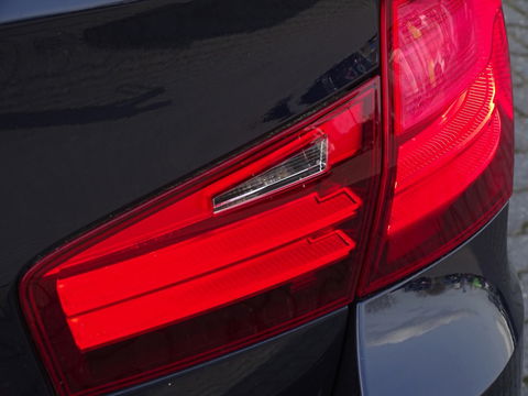 BMW 5 Serie Touring 530xd 259PK High Executive / LED