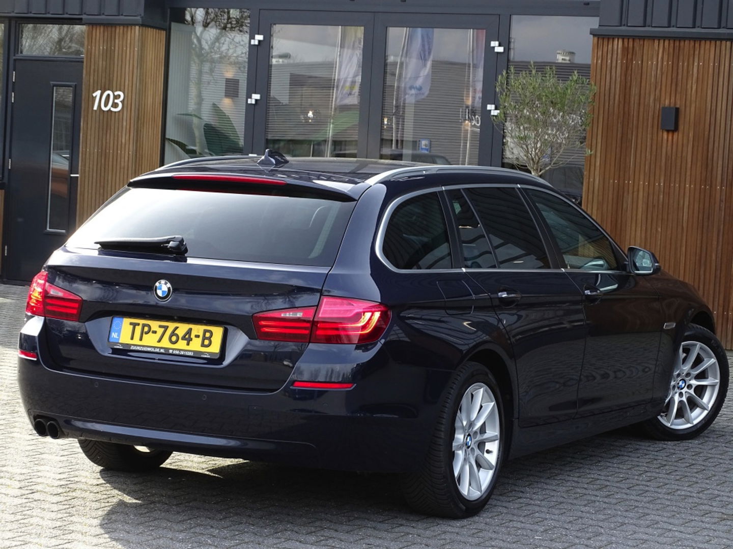 BMW 5 Serie Touring 530xd 259PK High Executive / LED