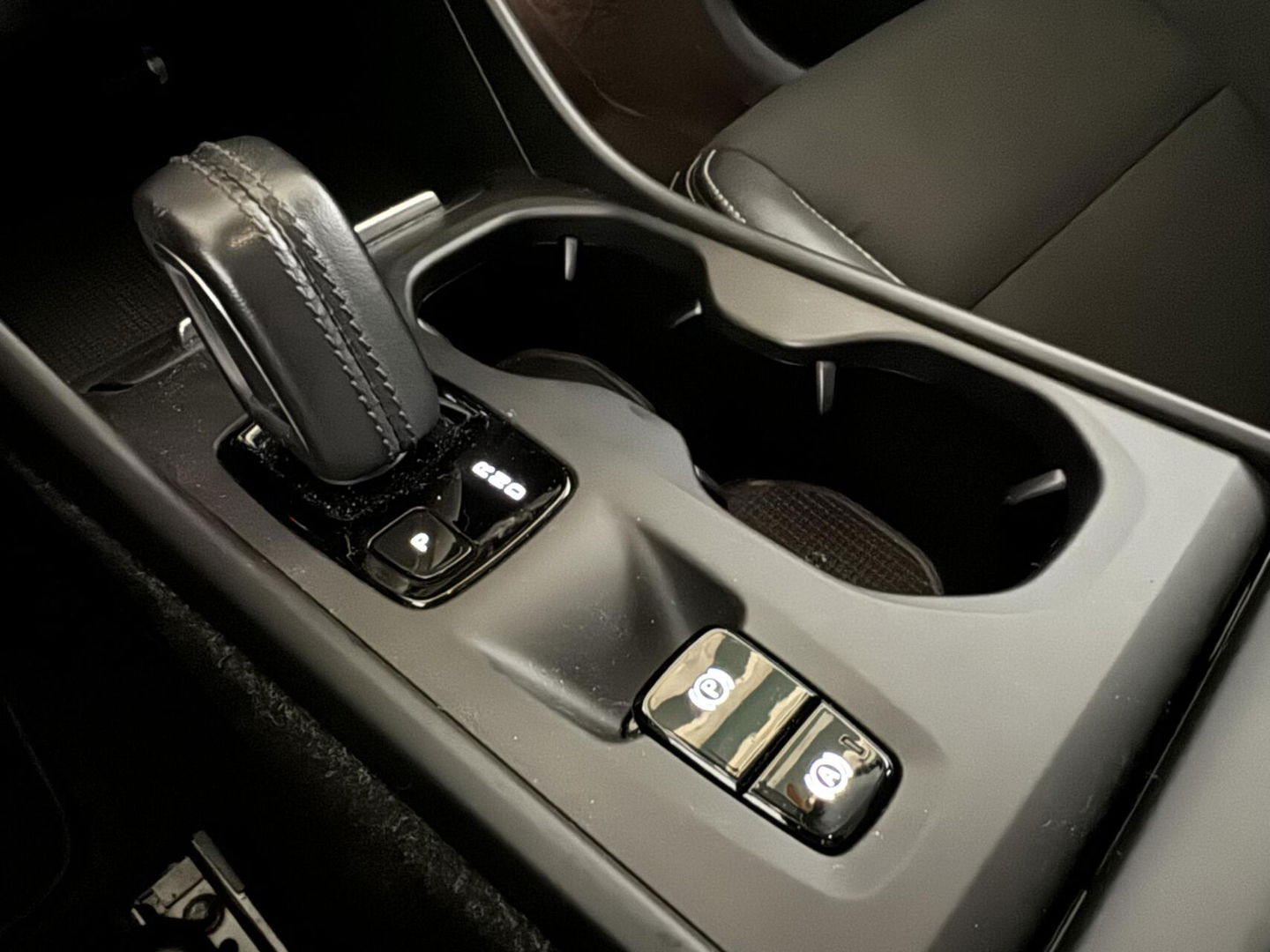 Volvo XC40 1.5 T5 Recharge R-Design Pano Leer Camera Cruise Carplay