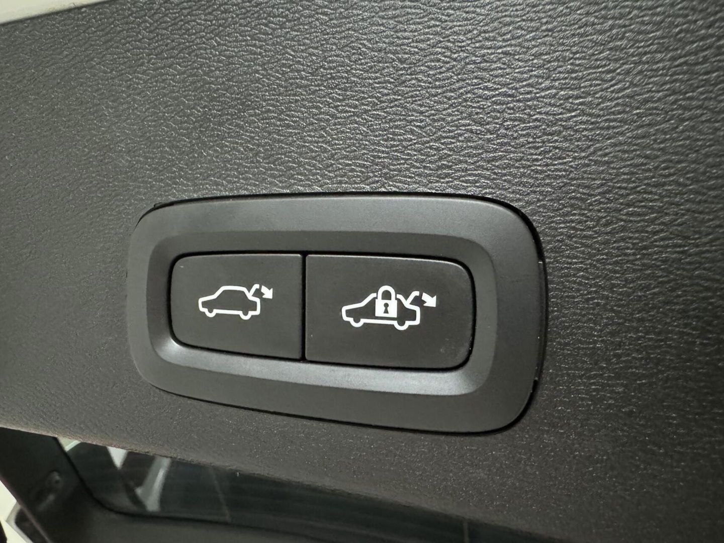 Volvo XC40 1.5 T5 Recharge R-Design Pano Leer Camera Cruise Carplay