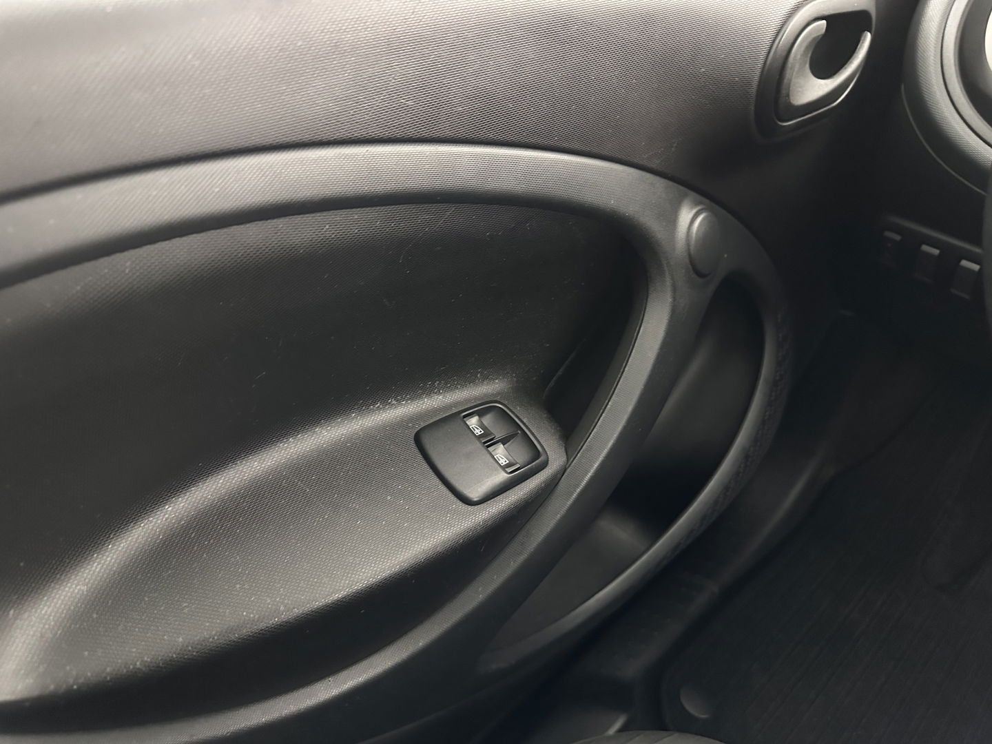 Smart Forfour 1.0 Essential Edition *AIRCO | CRUISE | COMFORT-SEATS*