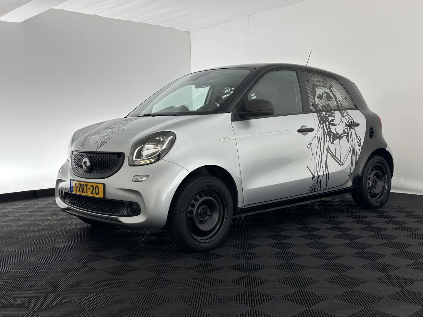 Smart Forfour 1.0 Essential Edition *AIRCO | CRUISE | COMFORT-SEATS*