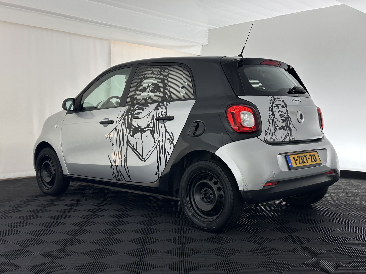 Smart Forfour 1.0 Essential Edition *AIRCO | CRUISE | COMFORT-SEATS*