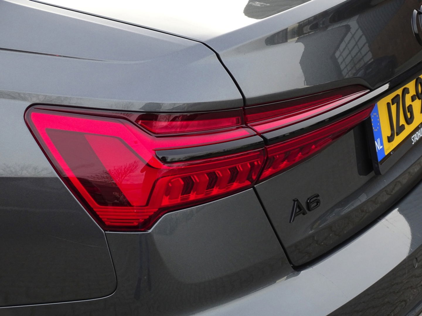 Audi A6 Sedan 55 TFSI e 367PK quattro S line / 2024 / B&O / laser / 360°