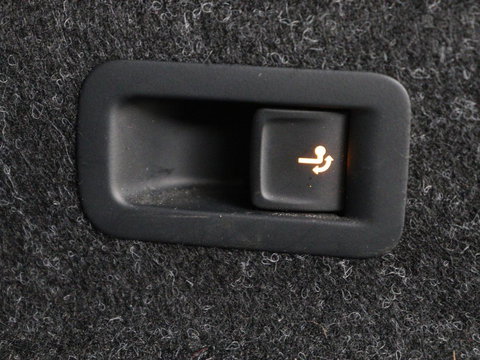 Škoda Enyaq iV 60 | SOH 91% | Trekhaak | Stoelverwarming | Camera | Sportstuur | Carplay | Navigatie | Cruise control | Full LED | Half leder | DAB | Parkeerhulp | Sfeerverlichting | Climate control